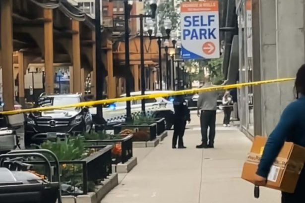 14-year-old shot outside Loop fast-food restaurant, police say – CWB Chicago