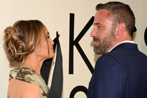 Ben Affleck and Jennifer Lopez Reunite for 'Kiss of the Spider Woman' Premiere