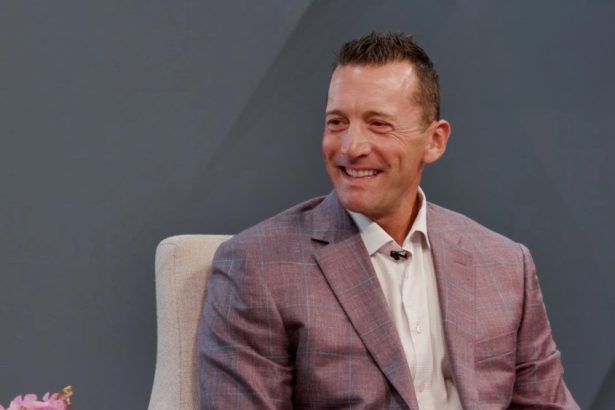 When Fandoms Converge: How Musical Tastes Send Key Cultural Signals for Consumers