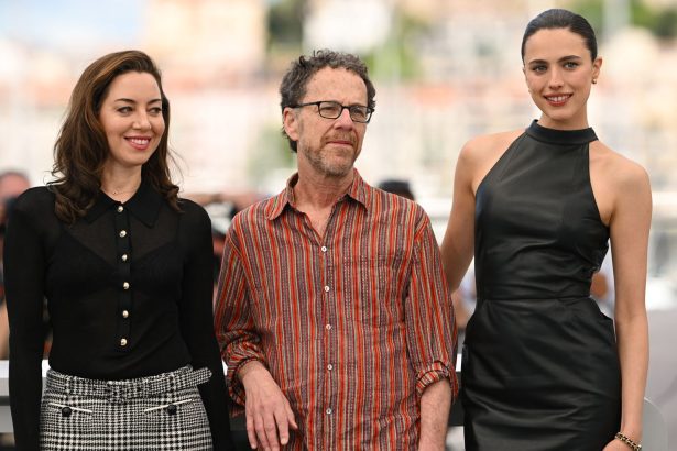 ‘I Just Like Her.’ Ethan Coen and Aubrey Plaza Keep Collaborating in ‘Let’s Love!’