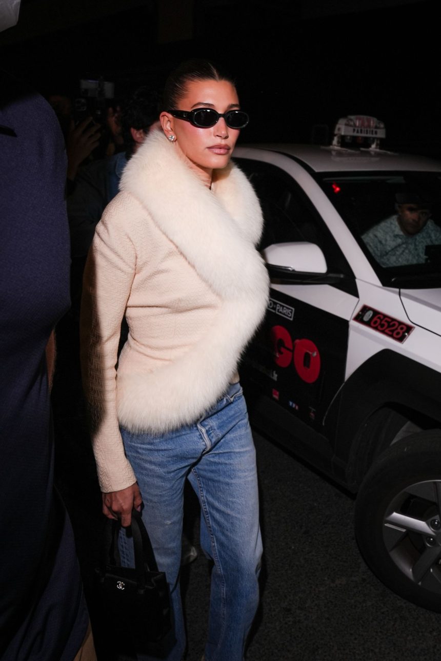 Hailey Bieber Has Perfected Her Transeasonal Uniform