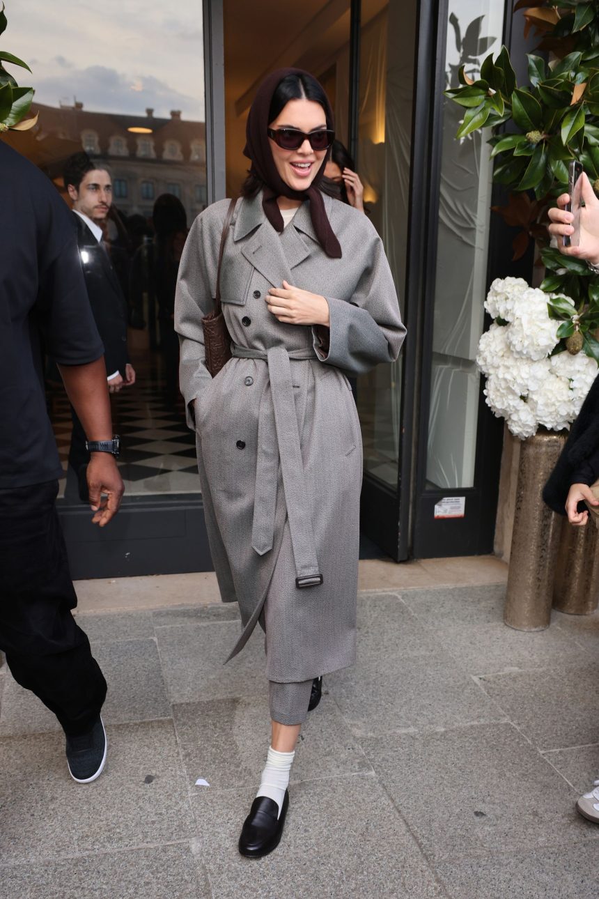 Kendall Jenner Goes Incognito Mode in Paris