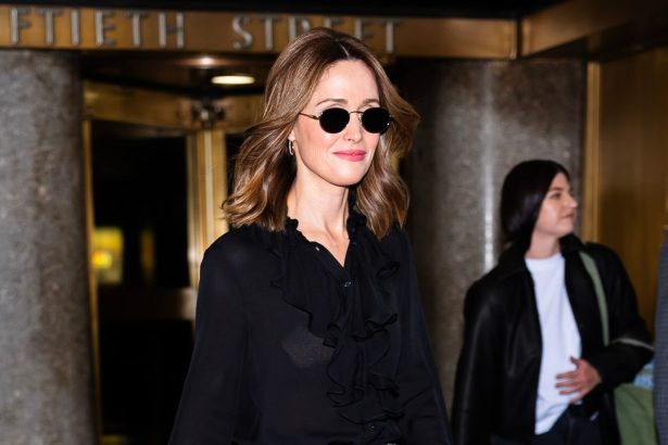 Rose Byrne on Her ‘Punk-Rock’ New Film, ‘If I Had Legs I’d Kick You’