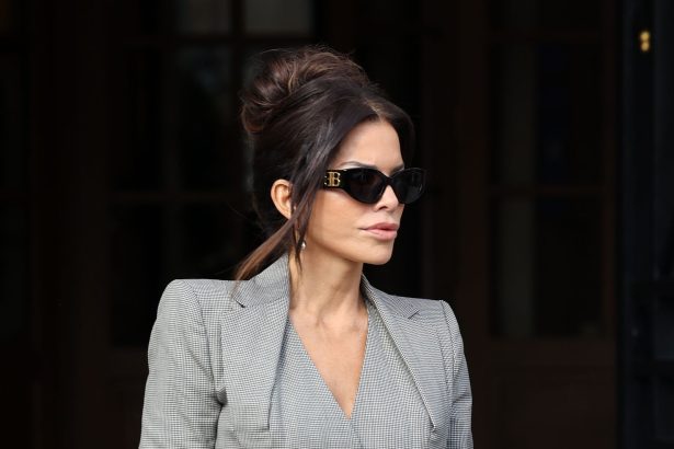 Lauren Sánchez Bezos Brings Her Best Archival Deep Cut to Paris