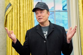 Netflix stock logs biggest weekly drop since April as Elon Musk calls for users to cancel subscriptions