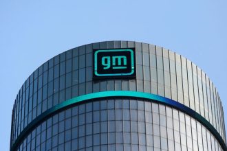 Exclusive-GM backtracks on plan to claim last-minute EV tax credits