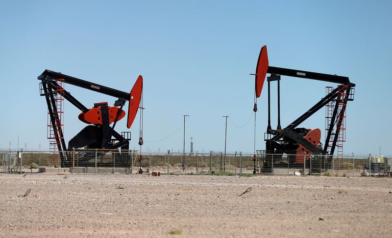 Slowing Vaca Muerta oil activity could pose challenge for Argentina’s Milei