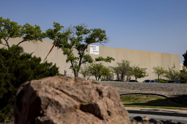 Breast cancer, dizziness, headaches: El Paso residents ask if a warehouse’s toxic emissions are to blame
