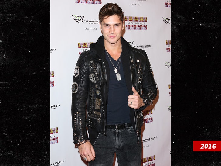 Singer Fede Dorcaz Dead at 29, Fatally Shot Days Before TV Appearance