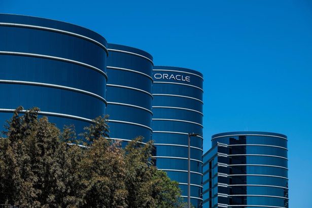 Oracle Sinks on Report Its Cloud Margins Are Lower Than Expected