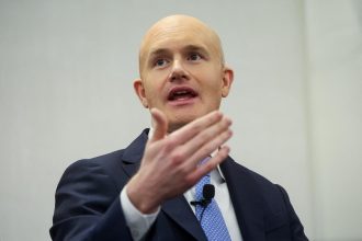 Coinbase applies for federal trust banking license, says ‘we have no ambitions to be a bank’
