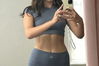 Celebrity Ab Cracks — Guess Whose Toned Tummy!