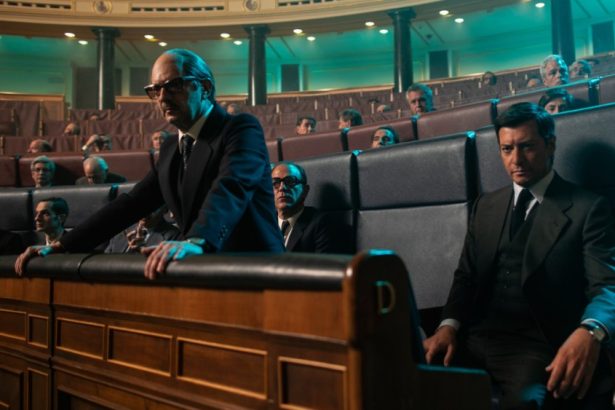 ‘The Plague’ Director Alberto Rodríguez Unpacks ‘The Anatomy of the Moment,’ Hailed in Spain as ‘the Series of the Year’