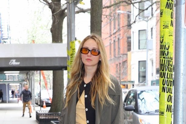 Jennifer Lawrence’s Beloved Vans Sneakers Are on Sale