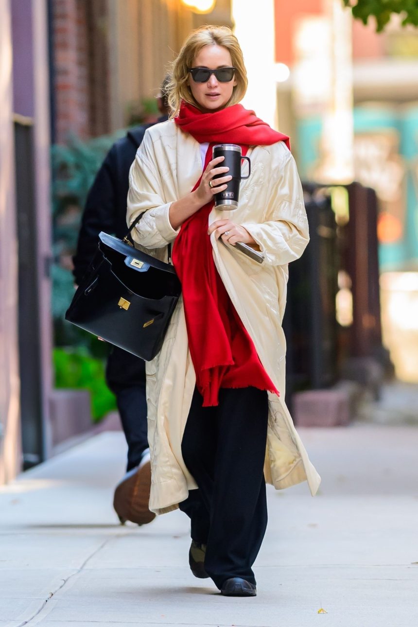 Jennifer Lawrence Plucked This Trend Straight Off the Spring 2026 Runways