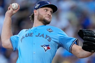 Blue Jays take 3-2 lead over Dodgers : NPR