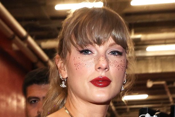 Taylor Swift’s Glitter Freckles Return After Debut at Travis Kelce Game