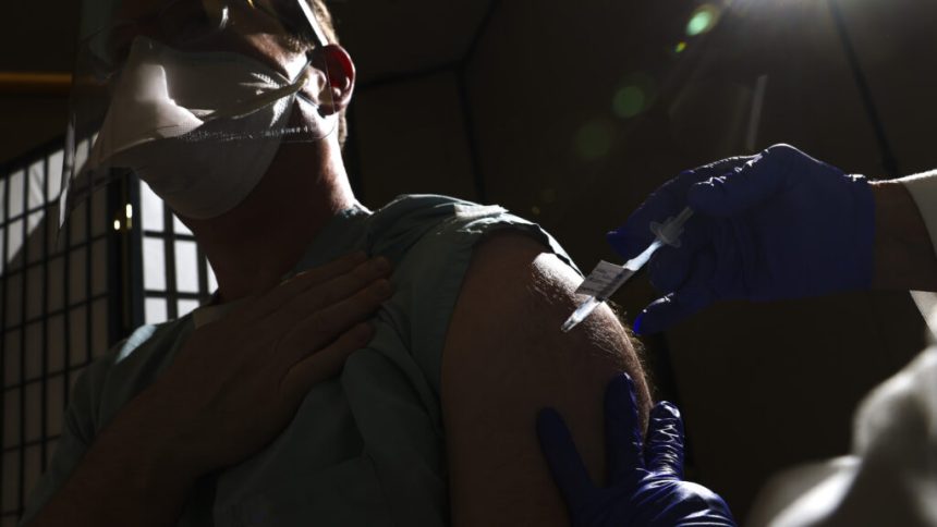 Covid vaccine guidelines should include health care workers Covid vaccine guidelines should include health care workers