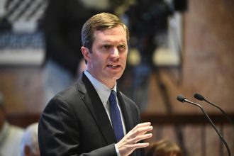 Democrats plot messaging blitz ahead of Obamacare hikes