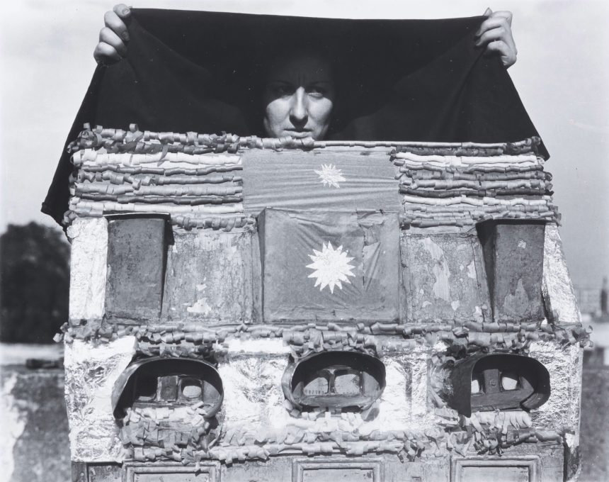 Des Moines Art Center Presents “Manuel Álvarez Bravo: Collaborations” Des Moines Art Center Presents “Manuel Álvarez Bravo: Collaborations”