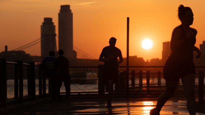 For cardiac health, exercise benefits women more than men For cardiac health, exercise benefits women more than men