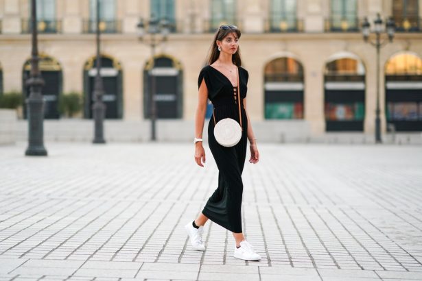 17 Tummy-Flattering Dresses That Look So Cute With Sneakers