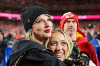 Is Taylor Swift’s ‘Cancelled!’ About Sophie Turner? Fan Theory Explained