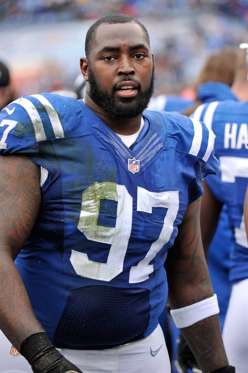 Arthur Jones, Former NFL Star and Brother of UFC’s Jon Jones, Dead at 39 Arthur Jones, Former NFL Star and Brother of UFC’s Jon Jones, Dead at 39