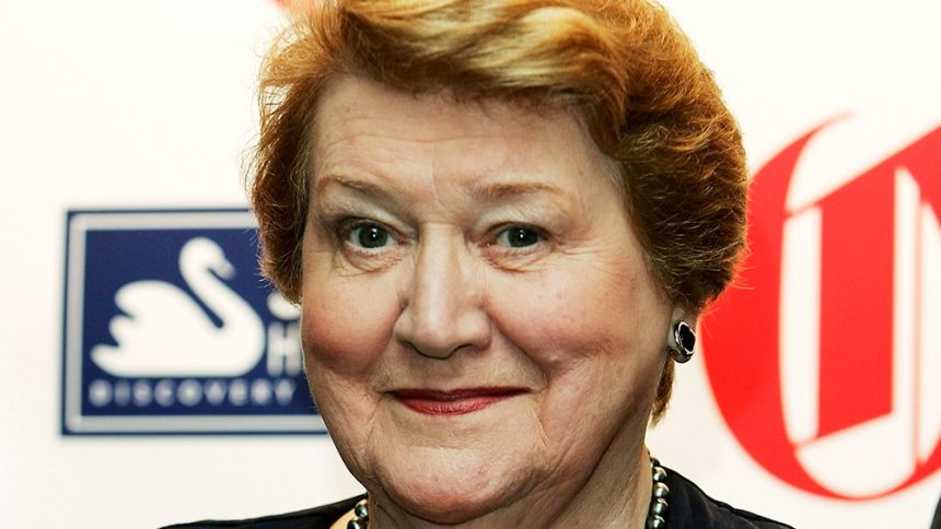 Patricia Routledge, British Sitcom Icon and Star of ‘Keeping Up Appearances,’ Dies at 96