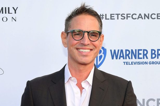 Greg Berlanti Accepts Inaugural Social Impact Award at Teens and Screens Summit: Young People are the Ones I Get My Greatest Sense of Hope From