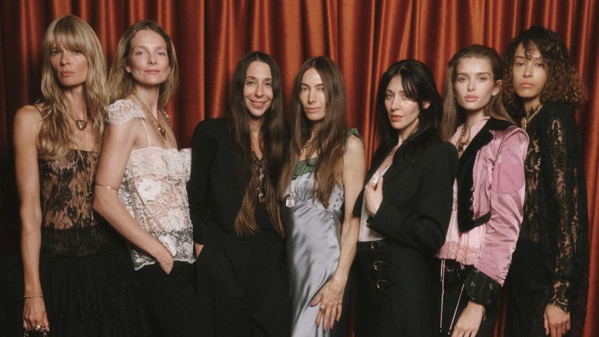 Chloé’s Latest Show Took Over UNESCO—and Ended With the Most Elegant Dinner in Paris Chloé’s Latest Show Took Over UNESCO—and Ended With the Most Elegant Dinner in Paris