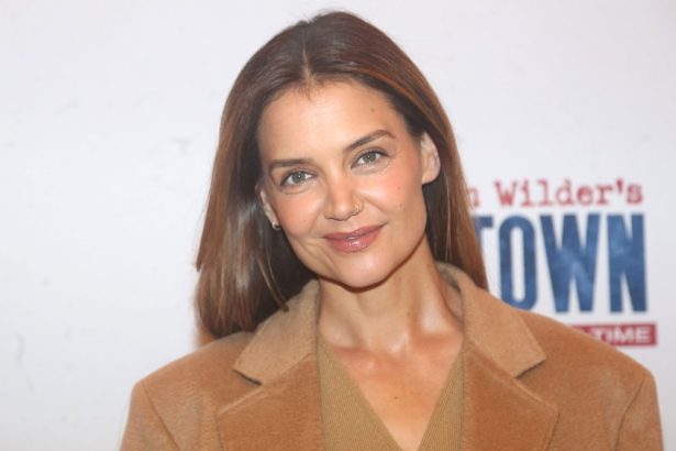 Katie Holmes’ Retro Sneakers Look Is on Sale on Amazon