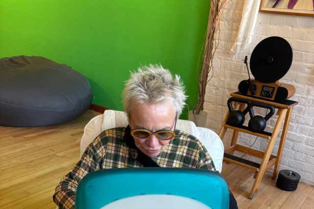 Laurie Anderson Isn’t Playing Games