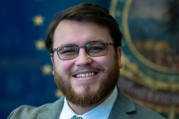 Lawmaker resigns after involvement in racist chat