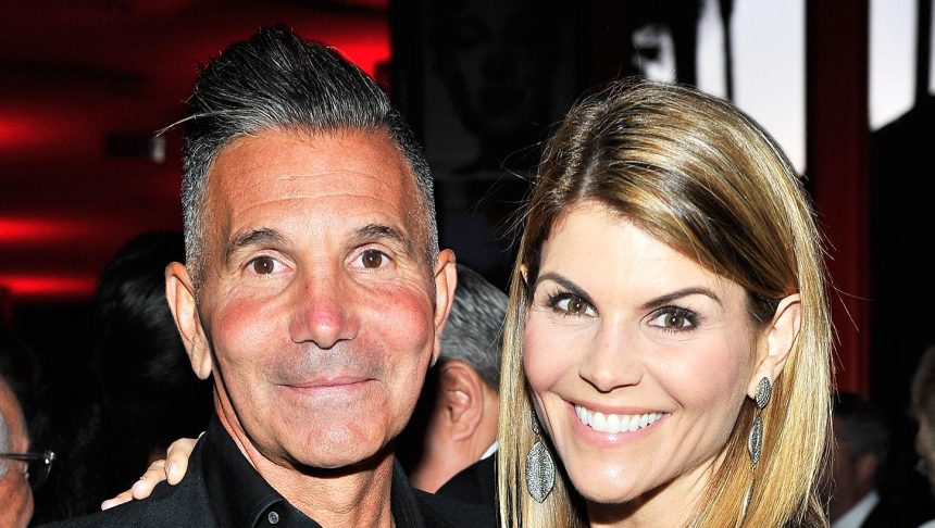 Lori Loughlin, Mossimo Giannulli Separate After 27 Years of Marriage