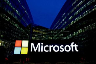 Microsoft outage hits websites around world
