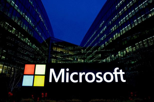 Microsoft outage hits websites around world