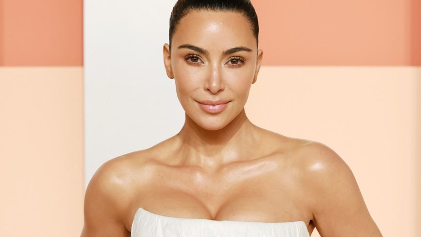 NASA Refutes Kim Kardashian’s Fake Moon Landing Conspiracy Theory NASA Refutes Kim Kardashian’s Fake Moon Landing Conspiracy Theory