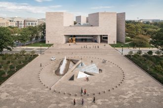 How Will the US Government Shutdown Impact Museums?