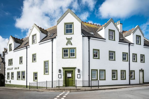 This New Hotel on a Tiny Scottish Island Is Redefining Whisky Tourism With Playful Interiors and “Wee Drams”