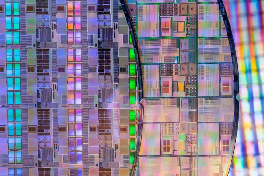 Memory chips just 10 atoms thick could vastly increase capacity