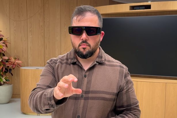 3 things I love about Snap’s new AR glasses software, and 1 thing it needs to work on