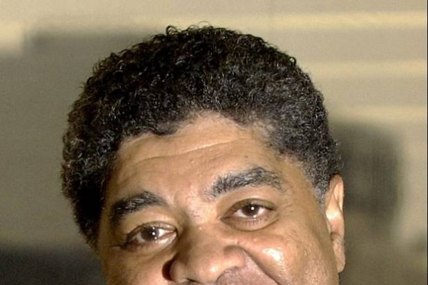 Chief judge bars ICE civil arrests at county court facilities – CWB Chicago