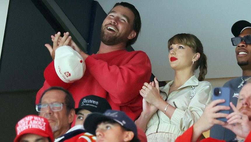 Travis Kelce Makes Apparent Nod to Fiancee Taylor Swift With Outfit