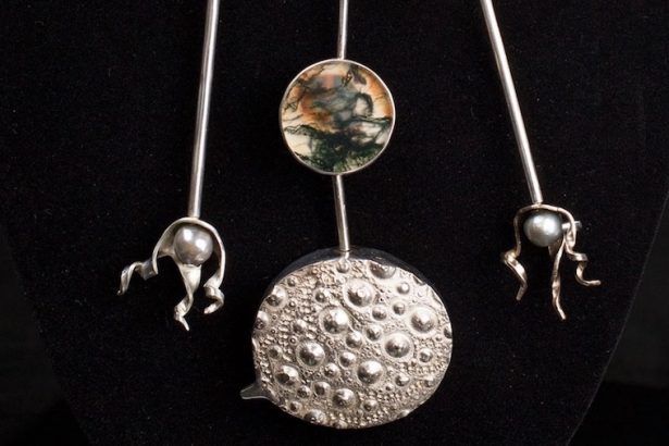 Thieves Rob 1,000 Collection Items From California Museum