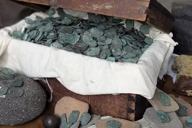 Florida’s Treasure Coast Earns Its Name: Hurricane Wreckage from 1715 Found, Along with Gold, Silver, and Jewels