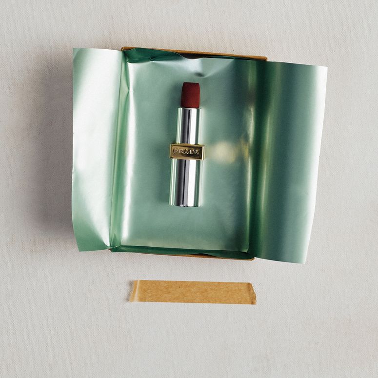 20 Beauty Gifts Every Makeup and Skincare Lover Will Obsess Over