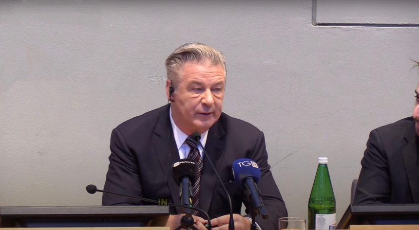 BREAKING: Alec Baldwin and His Brother Crash SUV Into Tree in the Hamptons | The Gateway Pundit | by Cristina Laila