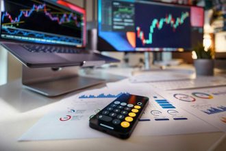 Russell 2000: Small-Cap Surge Signals Opportunity Amid Seasonals & Fed Rate Cuts