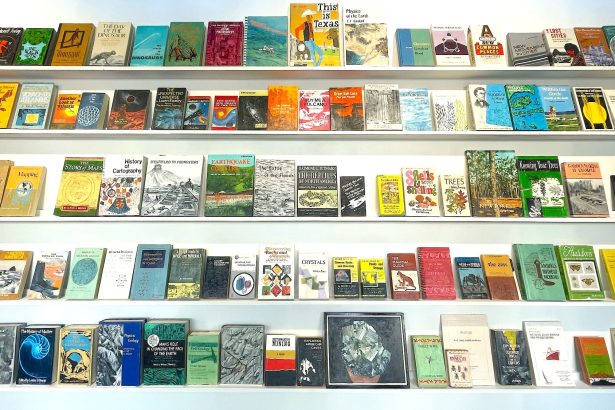 Conrad Bakker Recreated All 1,100+ Books in Pioneering Land Artist Robert Smithson’s Personal Library